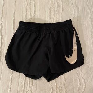 Women’s Black Nike Athletic Shorts 
SIZE S